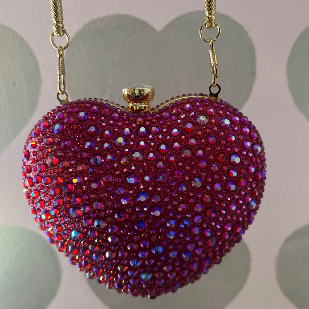 RAMLA Heart Shaped Clutch/Crossbody purse